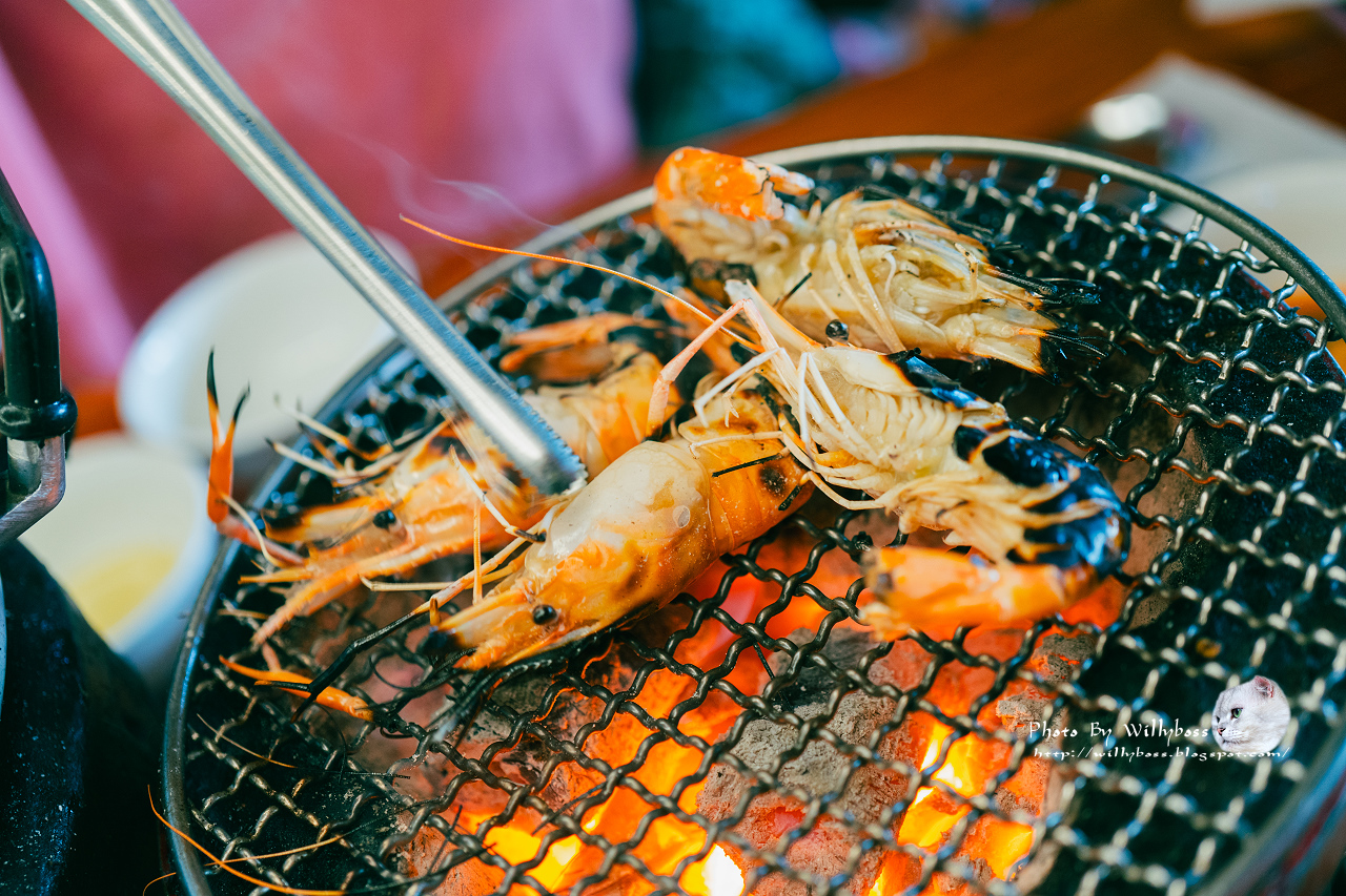 被燒烤耽誤的流水泰國蝦吃到飽－大象泰式美食館(桃園中壢) @威利博斯的白金殿堂