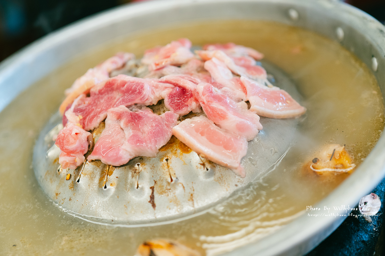 被燒烤耽誤的流水泰國蝦吃到飽－大象泰式美食館(桃園中壢) @威利博斯的白金殿堂