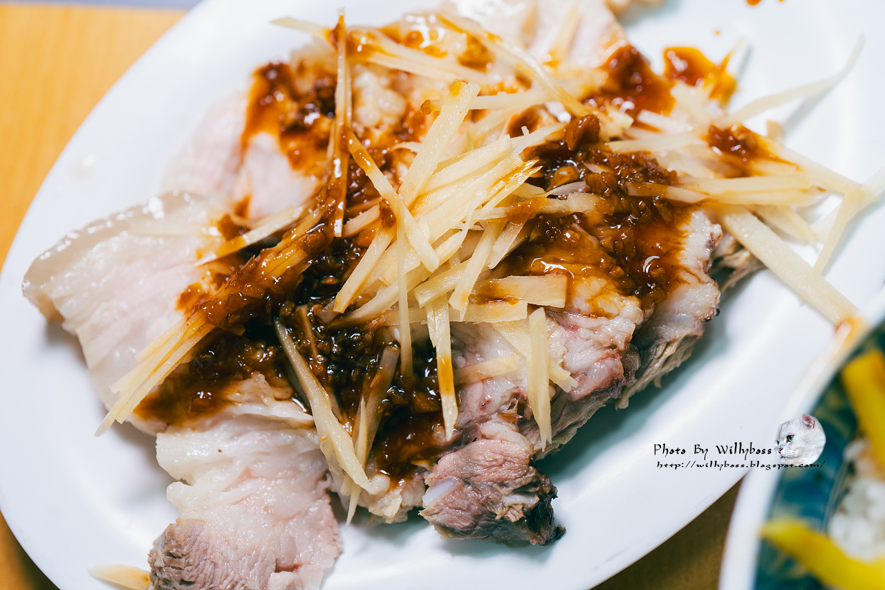 宵夜場必吃銅板價焢肉飯發現－光頭彰化焢肉飯(桃園八德) @威利博斯的白金殿堂